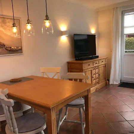 Hus Sünnschien Wg 1 *